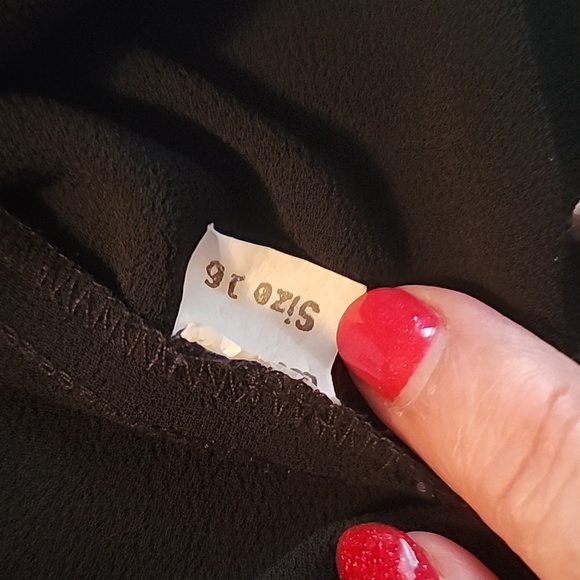 LADIES BLACK  2- LAYER COVER UP BLOUSE.  SIZE  16. - Picture 3 of 7